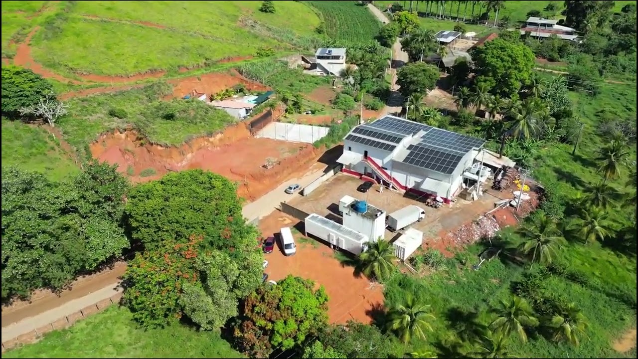 Tranquilo voando Com DRONE Em uma FAZENDA  🚜 #TOMDRONES 