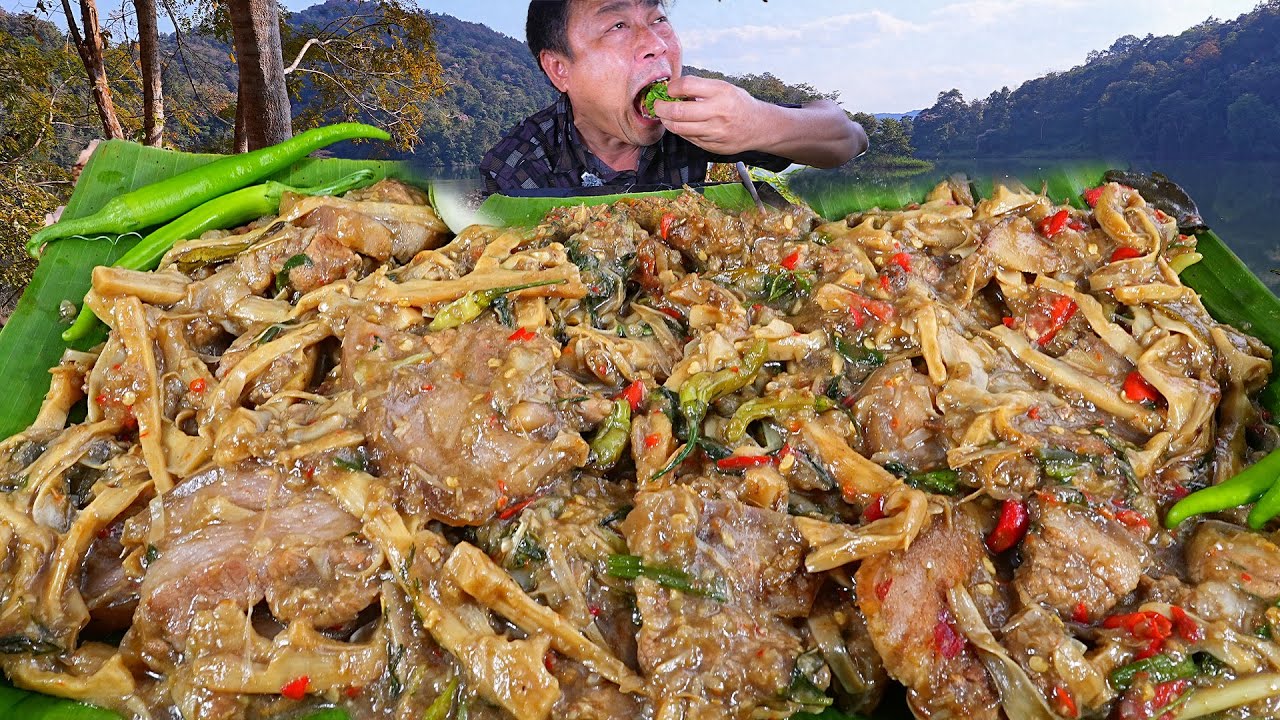 หมกหม้อหน่อไม้ใส่หมูสามชั้น -29-01-2026-