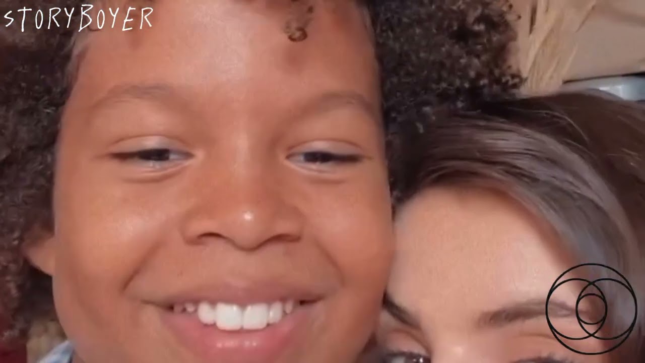 Camila Queiroz faz pergunta para o elenco #amorperfeito 18/04