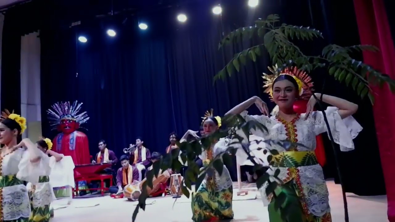 Tari Lenggang Koja