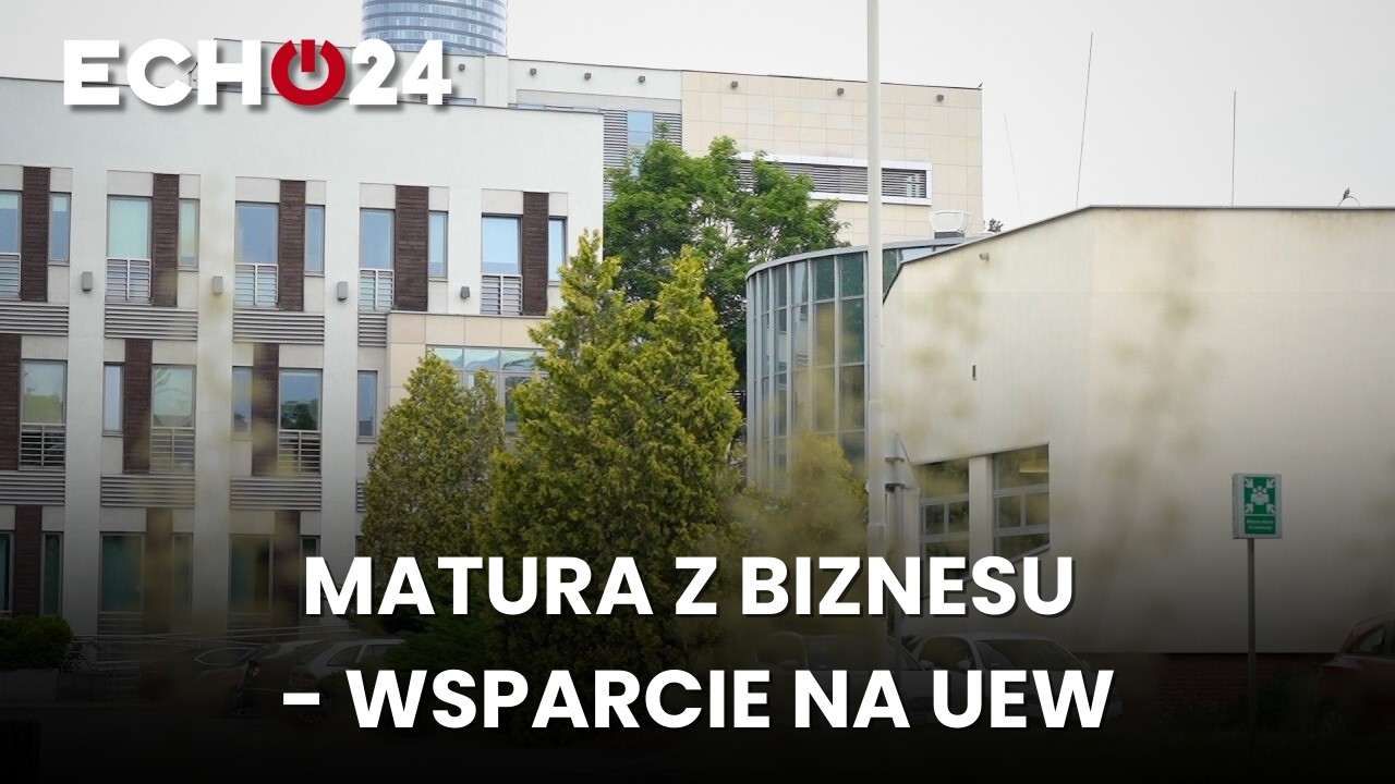 Matura z biznesu - wsparcie na UEW