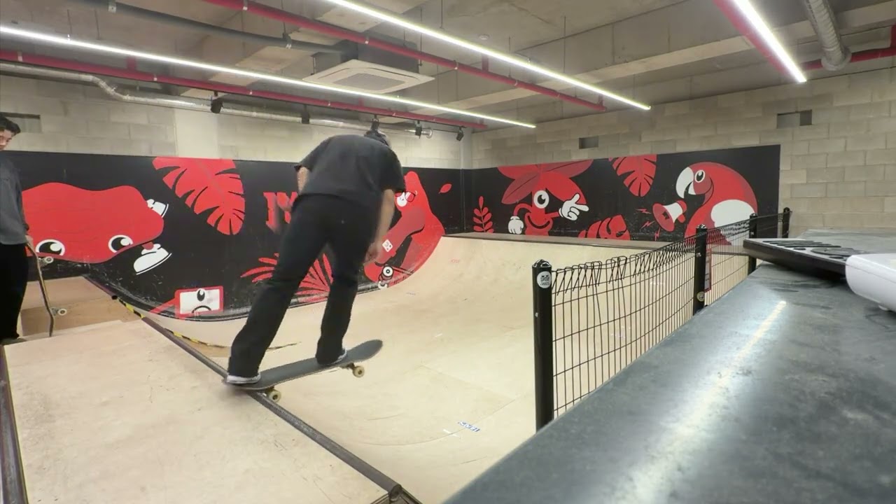 Transition Jungle miniramp session with vvaflip