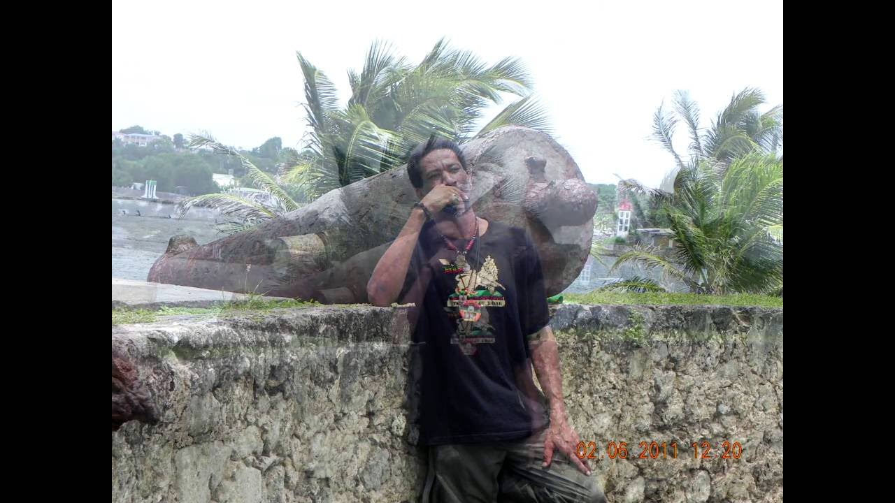 Ti Bob - Jah est seul