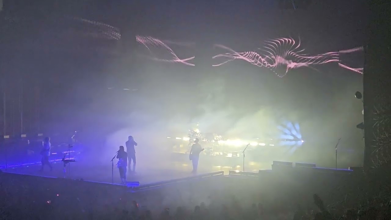Avenged Sevenfold- Cosmic Live