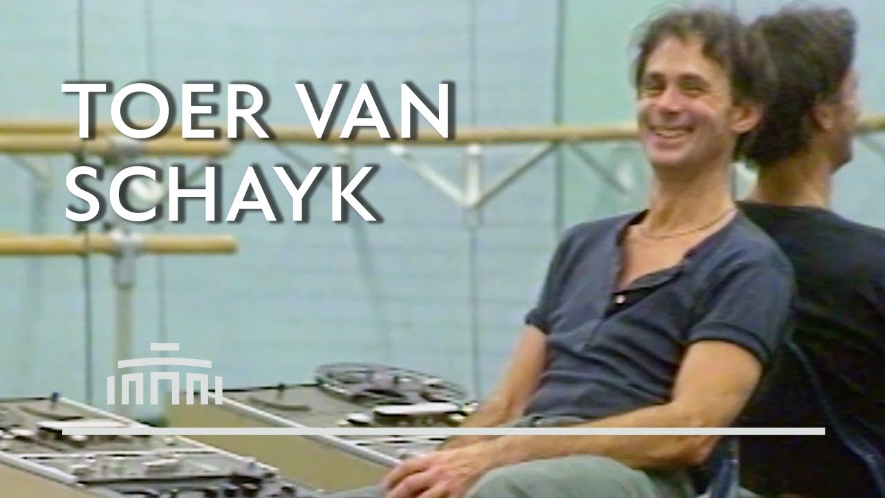 The multi-talented artist Toer van Schayk - Dutch National Ballet