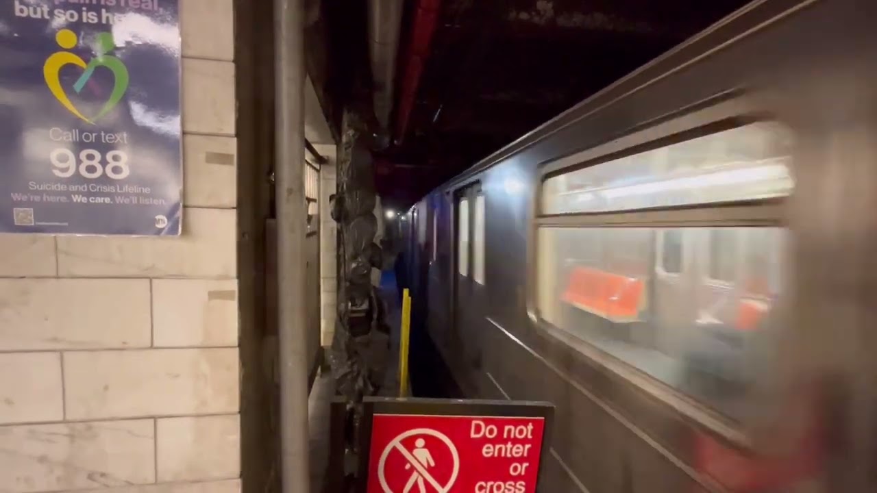 R62 South Ferry Bound (1) Train Entering WTC Cortlandt