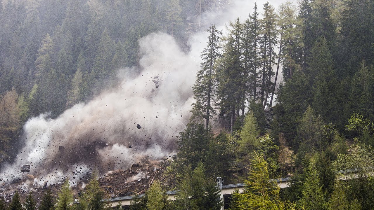 Sprengung nach Felssturz auf dem Felbertauern