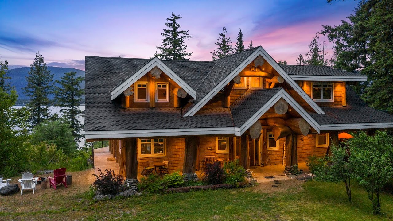 1897 BLIND BAY ROAD, SORRENTO, BC  CANADA