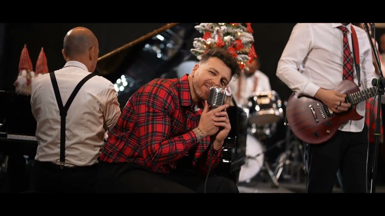 #whitechristmas Music Tap Voice