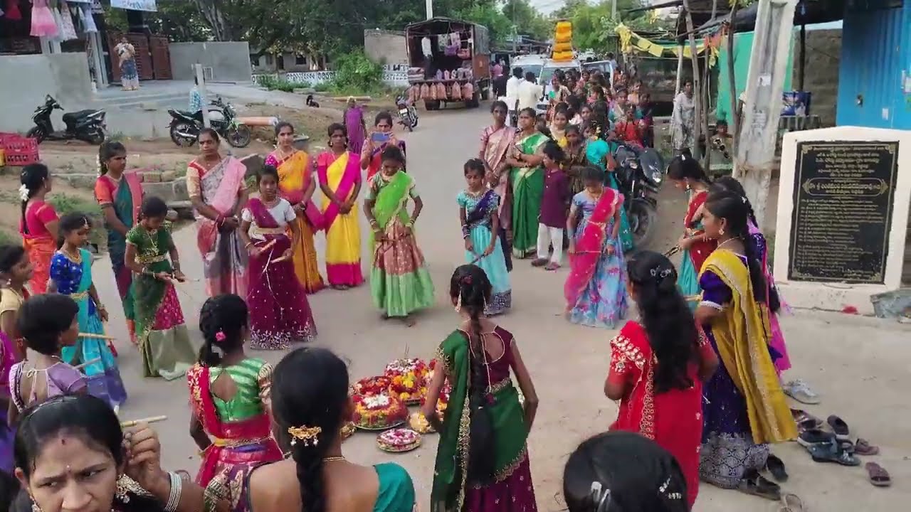 JEMS Bathukamma Song  4 Koppuloni Puvvammo
