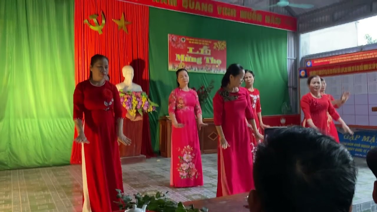 CLB chi hội phụ nữ k5. 