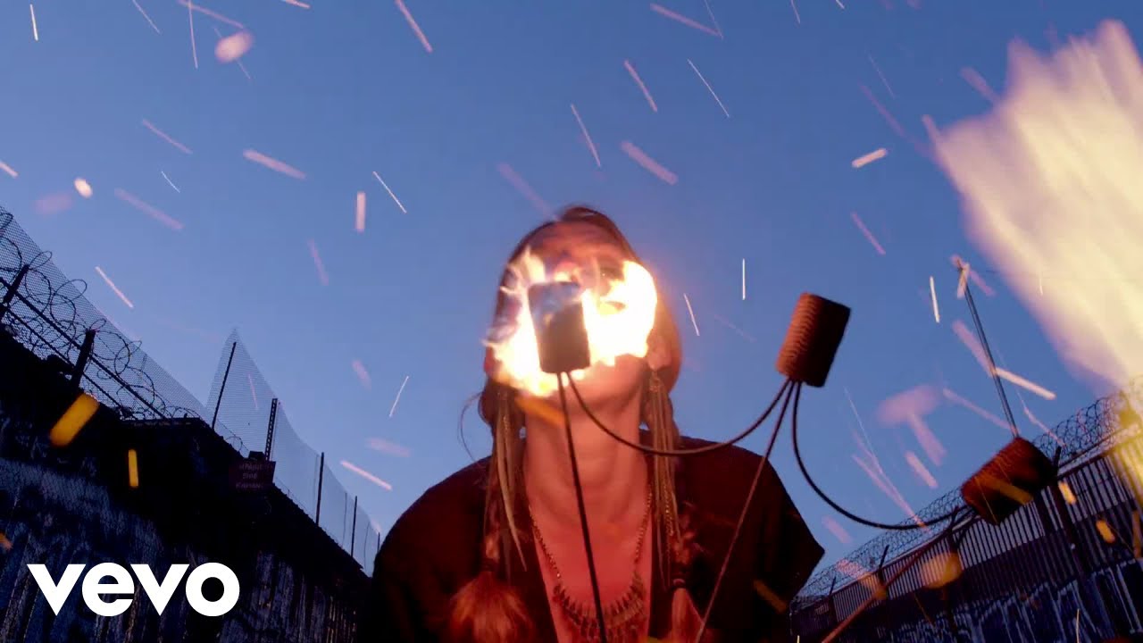 Duse M'$ - Light Up ft. Breanna Marin