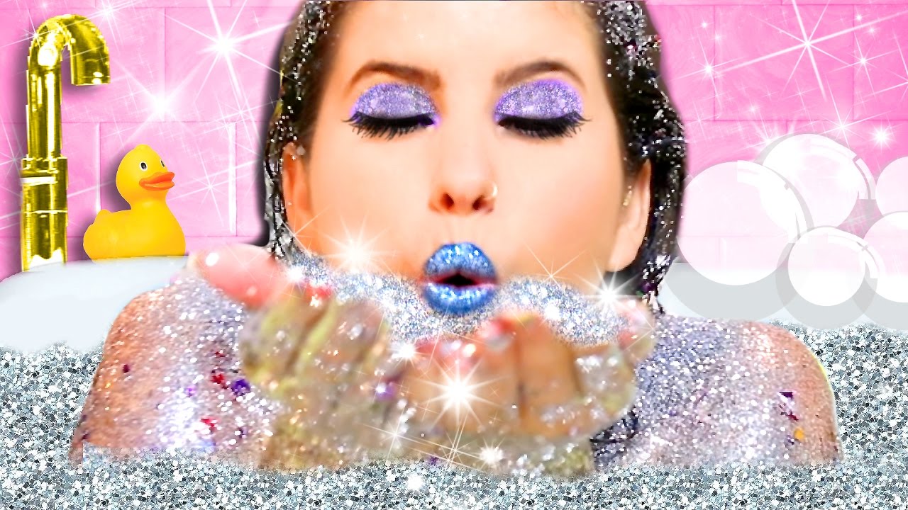 GLITTER BATH CHALLENGE, MAKEUP & DIYS! | I BATHE IN GLITTER SOAP, SHAMPOO & BATH BOMB!