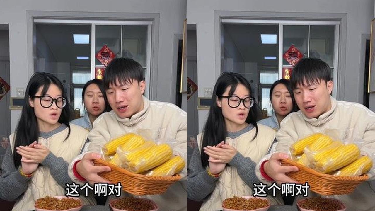 This girl has so many things... #Eat with ceremony #Two food lovers