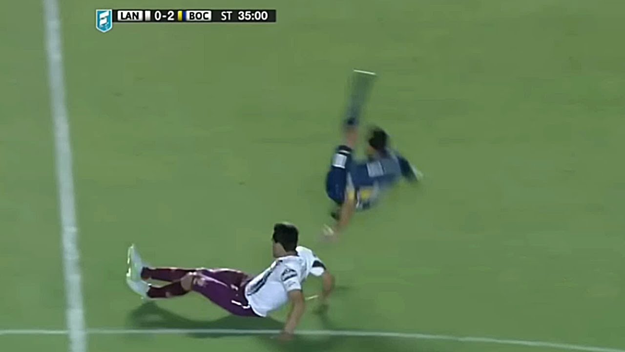 PATADAS INOLVIDABLES EN EL FÚTBOL ARGENTINO...