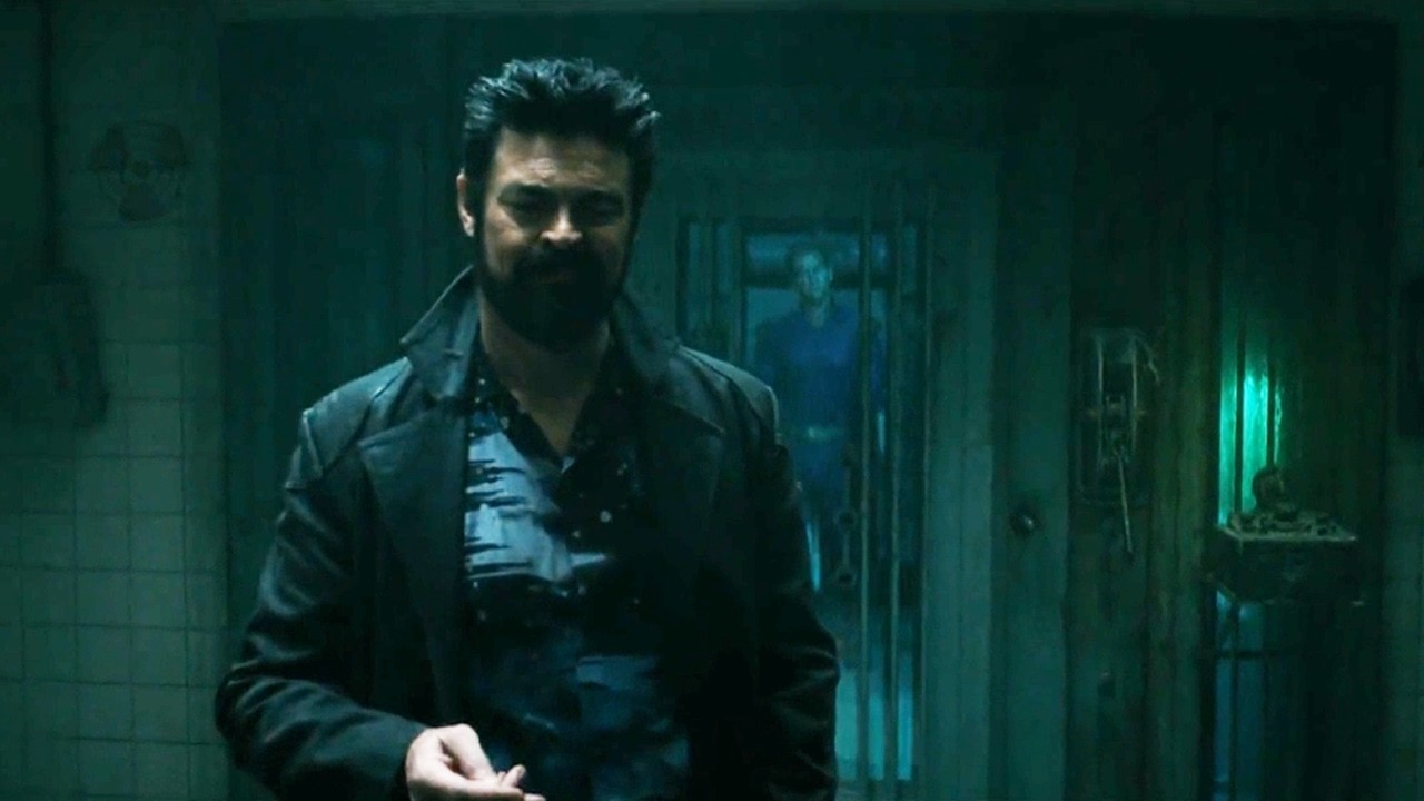 Butcher encuentra a Homelander encerrado. The Boys Temporada 5 Espa&ntilde;ol Latino.