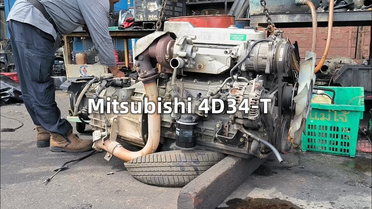 Mitsubishi 4D34-T 3.9-liter Turbocharged Diesel Engine Start Up