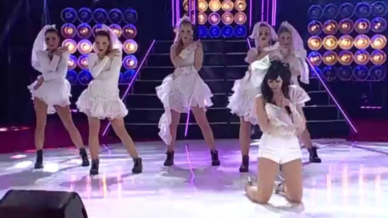 Muzikinė kaukė 2015: Rūta Žibaitytė / Katy Perry - Hot N Cold