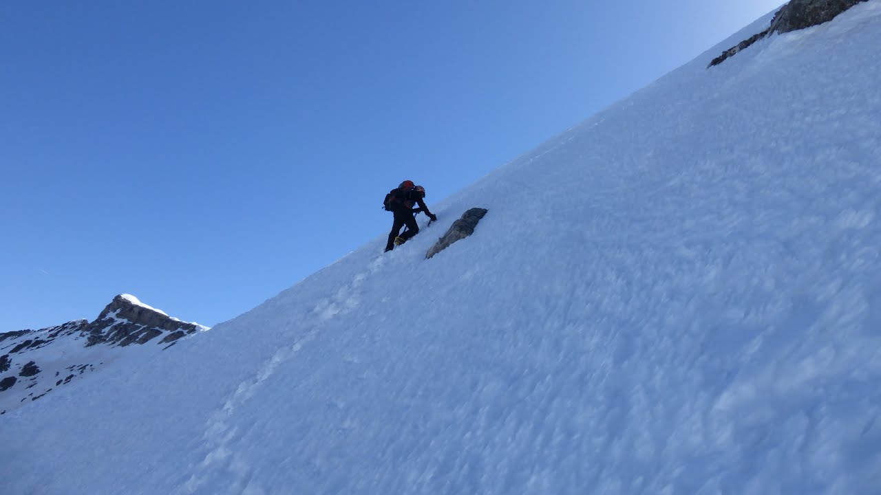 Face Nord de la Munia 3133m