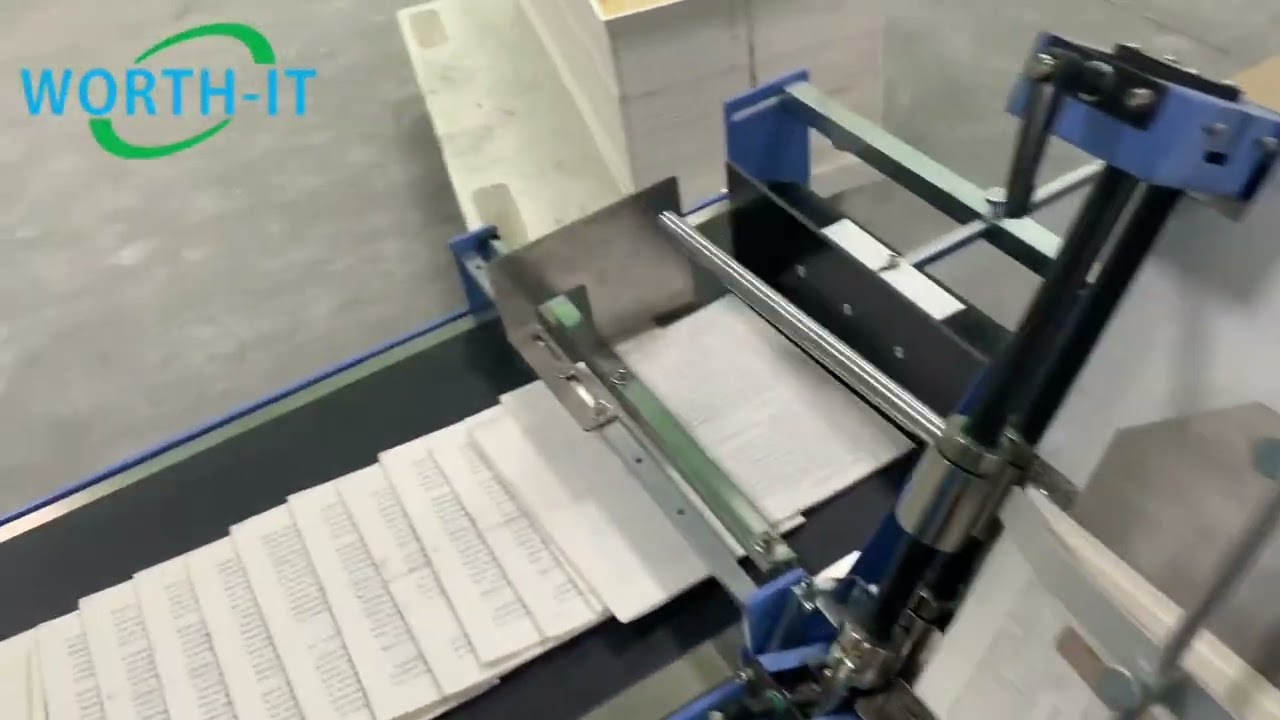 Paper gluing machine, paper glue together