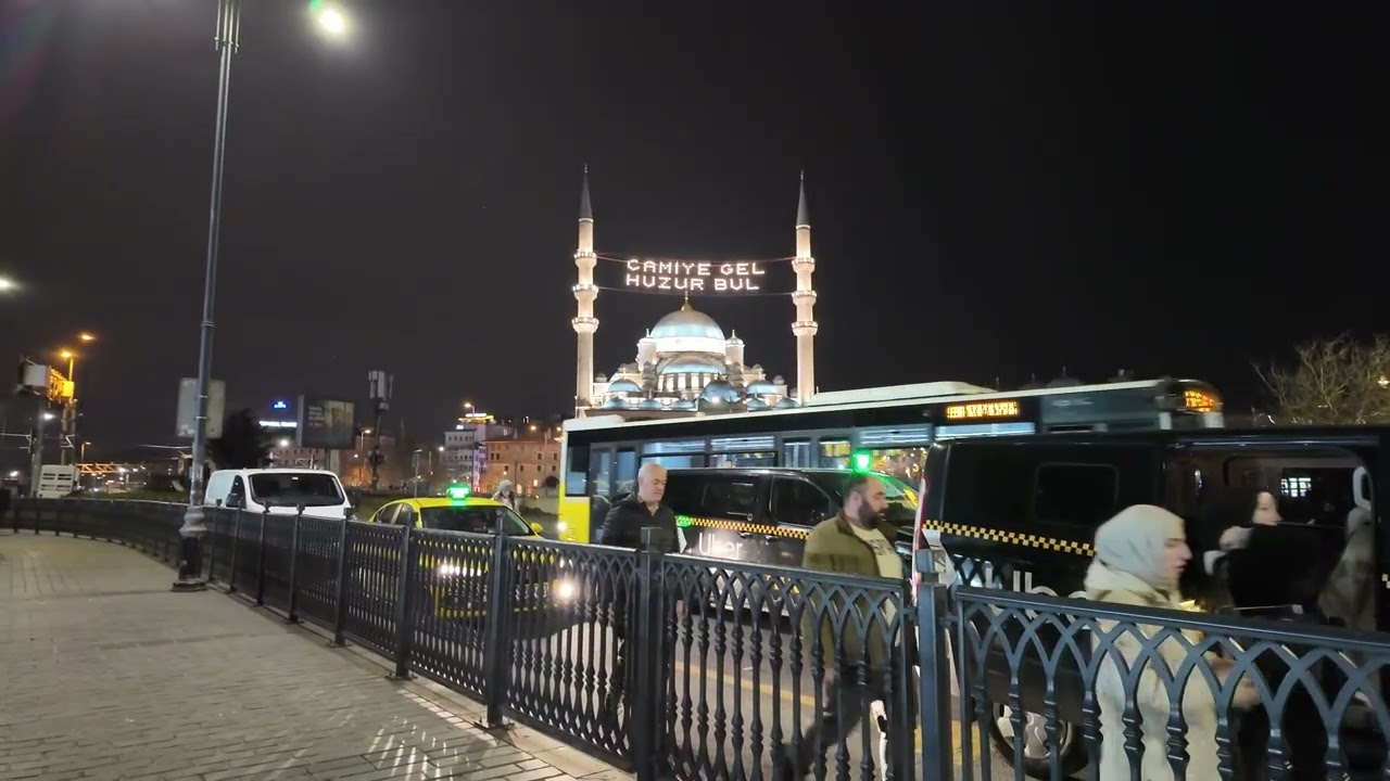 İSTANBUL YENİ CAMİ MAHYALAR GECE EMİNÖNÜ