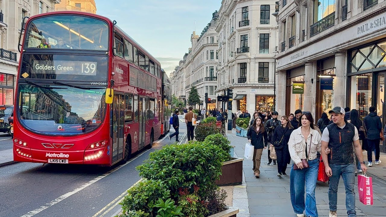 London Bank Holiday Walk Easter Sunday Summer Street Walking Tour in Central London 4K HDR