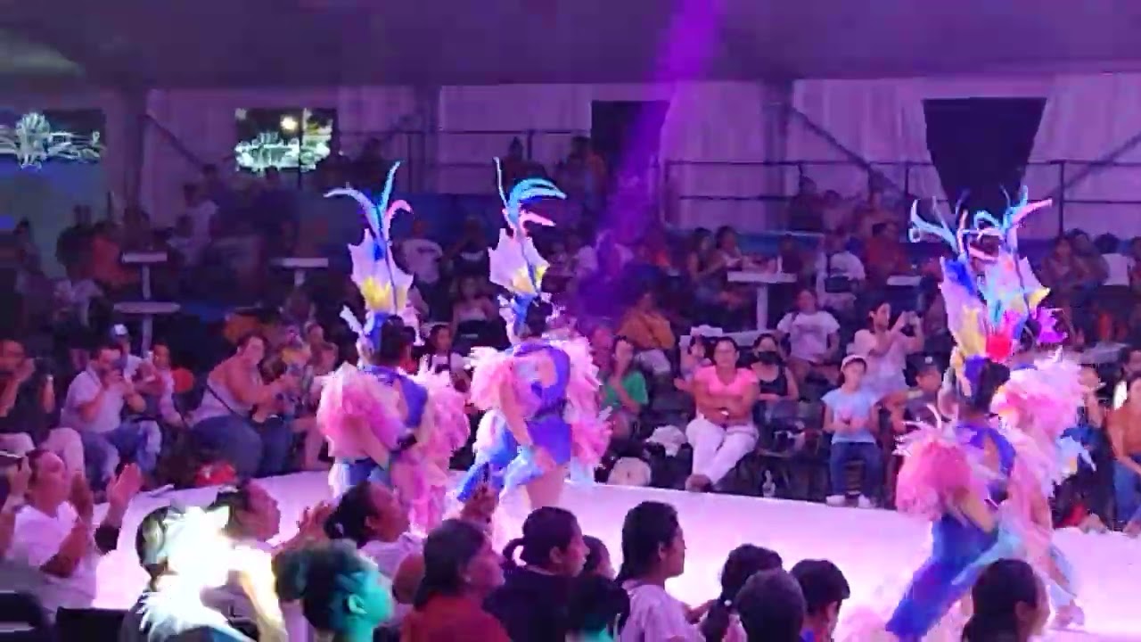 Presentación Estrellas Latinas Carnaval Cozumel 2022