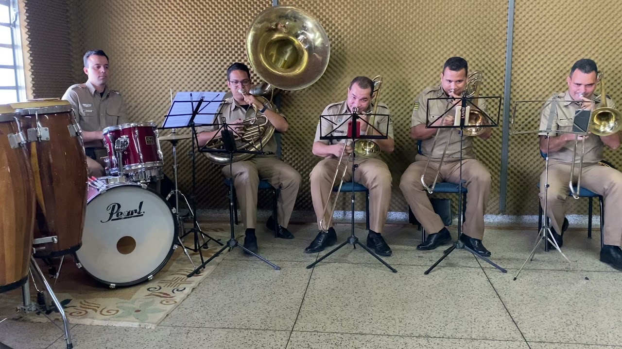 Trombumba - Quarteto de trombones + percussão