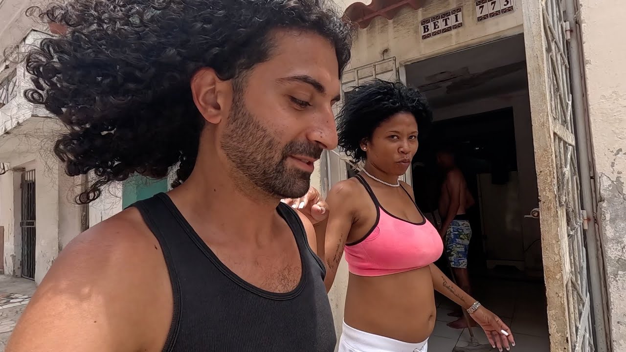 Hot Cuban Girl Invites Me To Her Home 🇨🇺