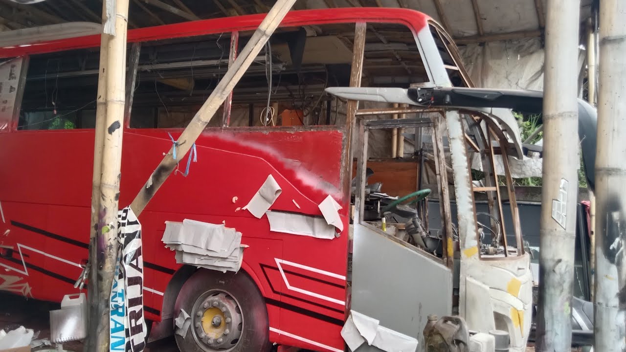 SETELAH UPDATE NEW LIVERY, KINI UPDATE INTERIOR DAN WAJAH BARU. REPAIR BUS SINAR DEMPO 