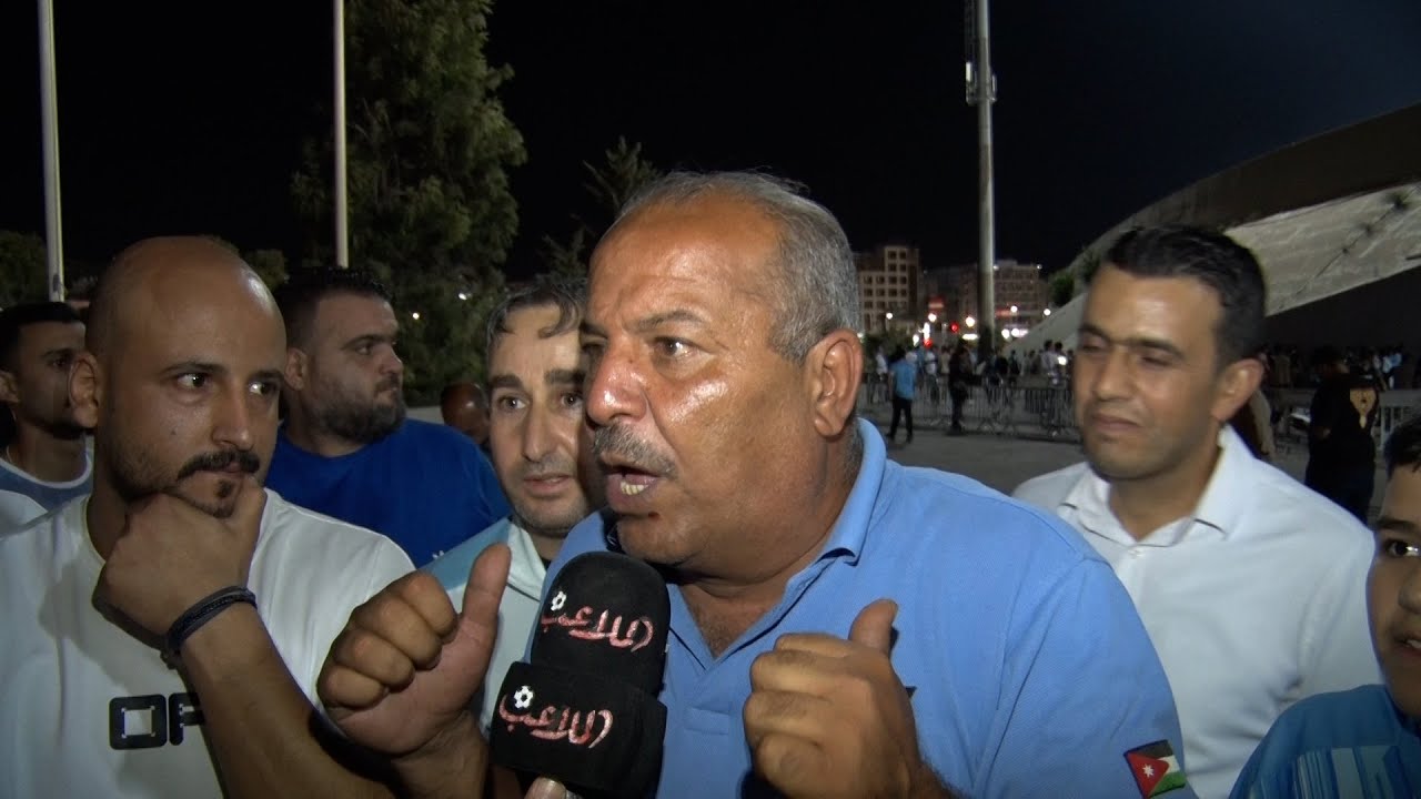 جمهور الفيصلي عبر الملاعب : ابو عابد مش قد الفيصلي