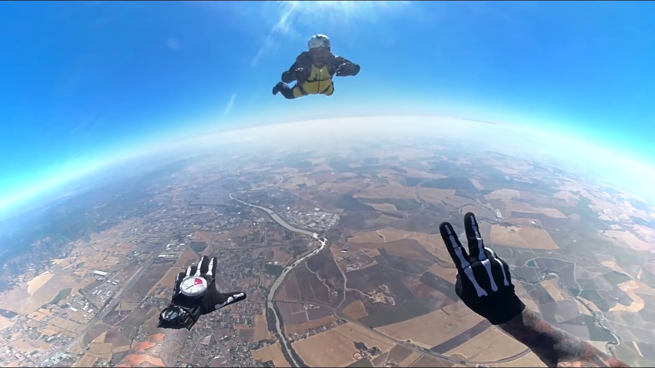 Salto skydive 360º 4k