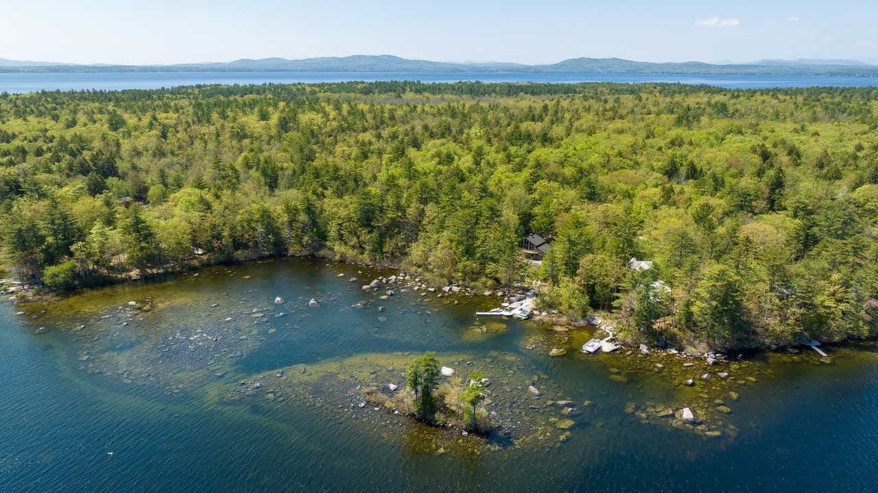 Scenic Sebago Lake Retreat | Raymond Maine Home for Sale