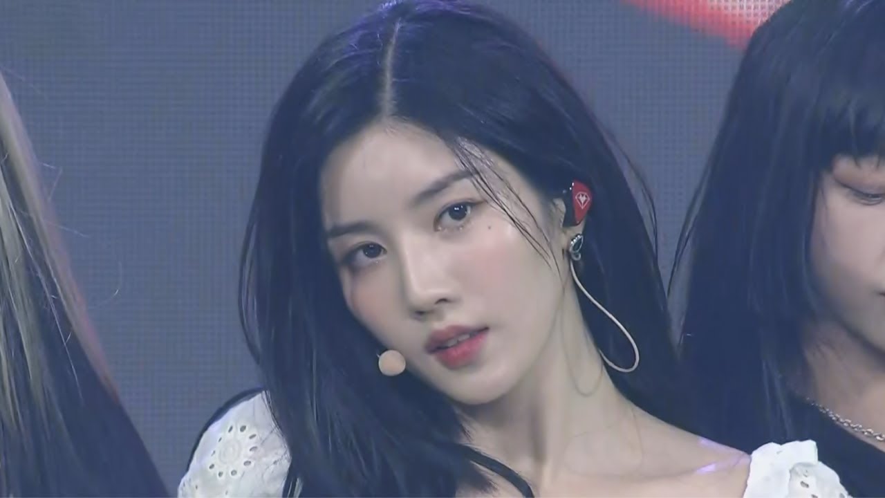221112 권은비(KWON EUN BI) - 도어(Door) + 글리치(Glitch) / 위문열차 해군 3함대