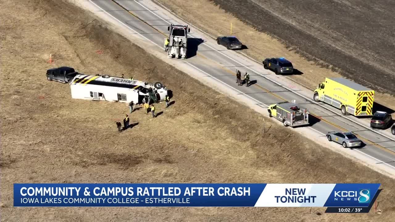 ‘My heart just sank’: Iowa Lakes students mourn after deadly baseball team bus crash