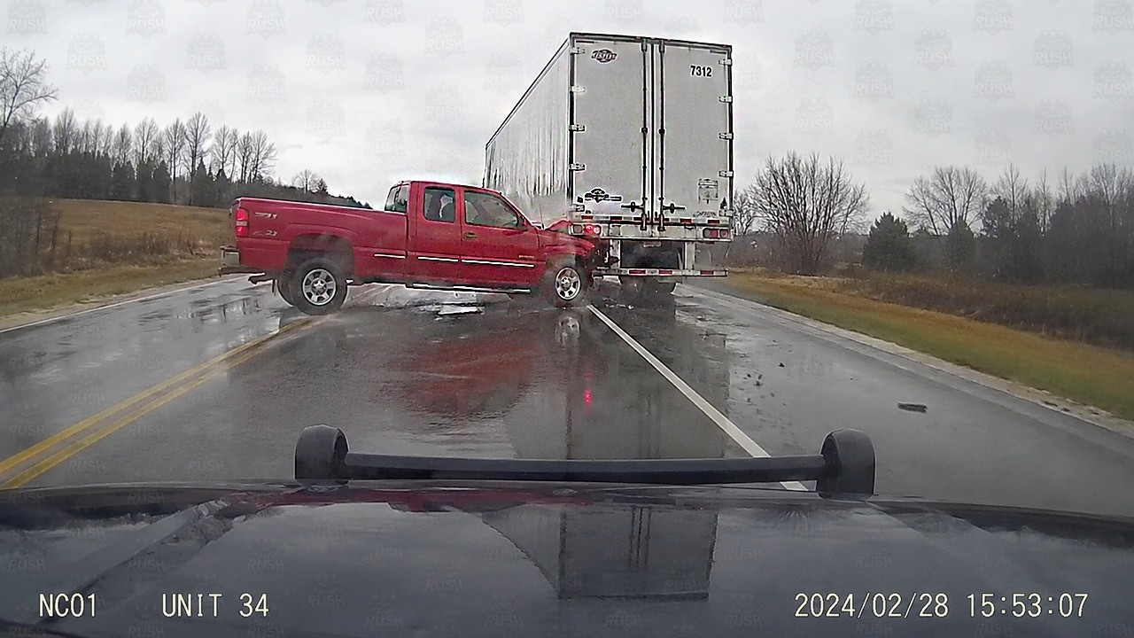 Wildest Police Pursuits Caught on Dashcam – So Crazy, You’d Think They’re Fake!