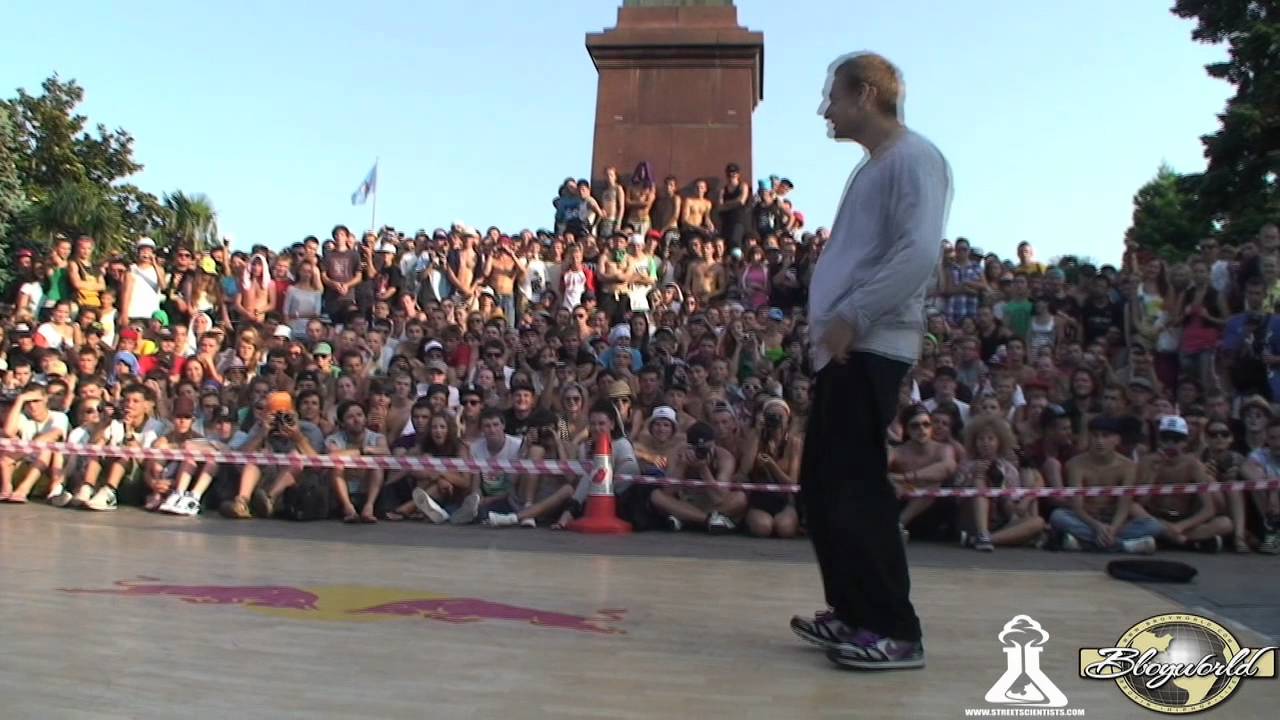 Robin vs Intact | YALTA SUMMER JAM 2011