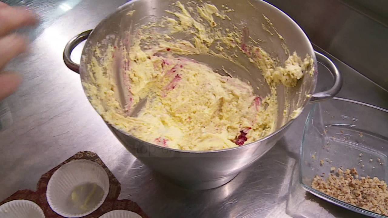 Receta e Dit&euml;s - Kek me mjed&euml;r