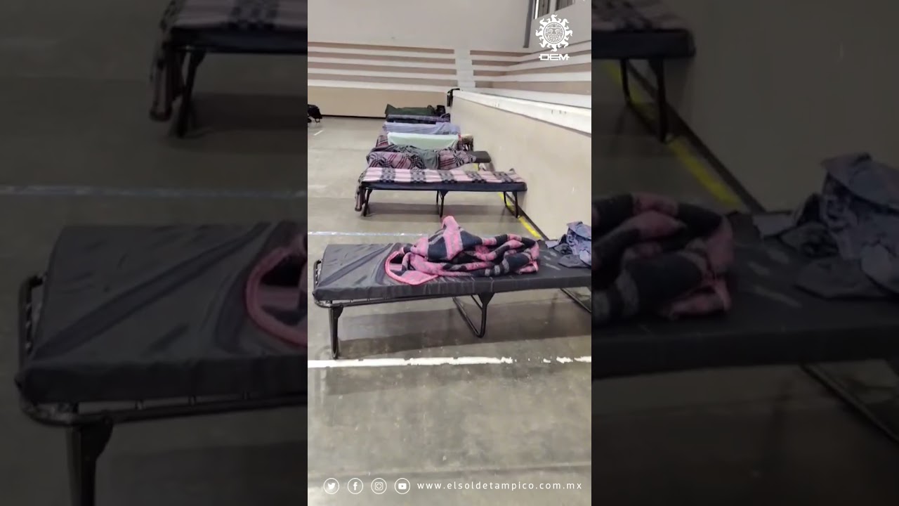 Varias personas ya acuden al refugio temporal en #CiudadMadero por frente fr&iacute;o n&uacute;mero 25