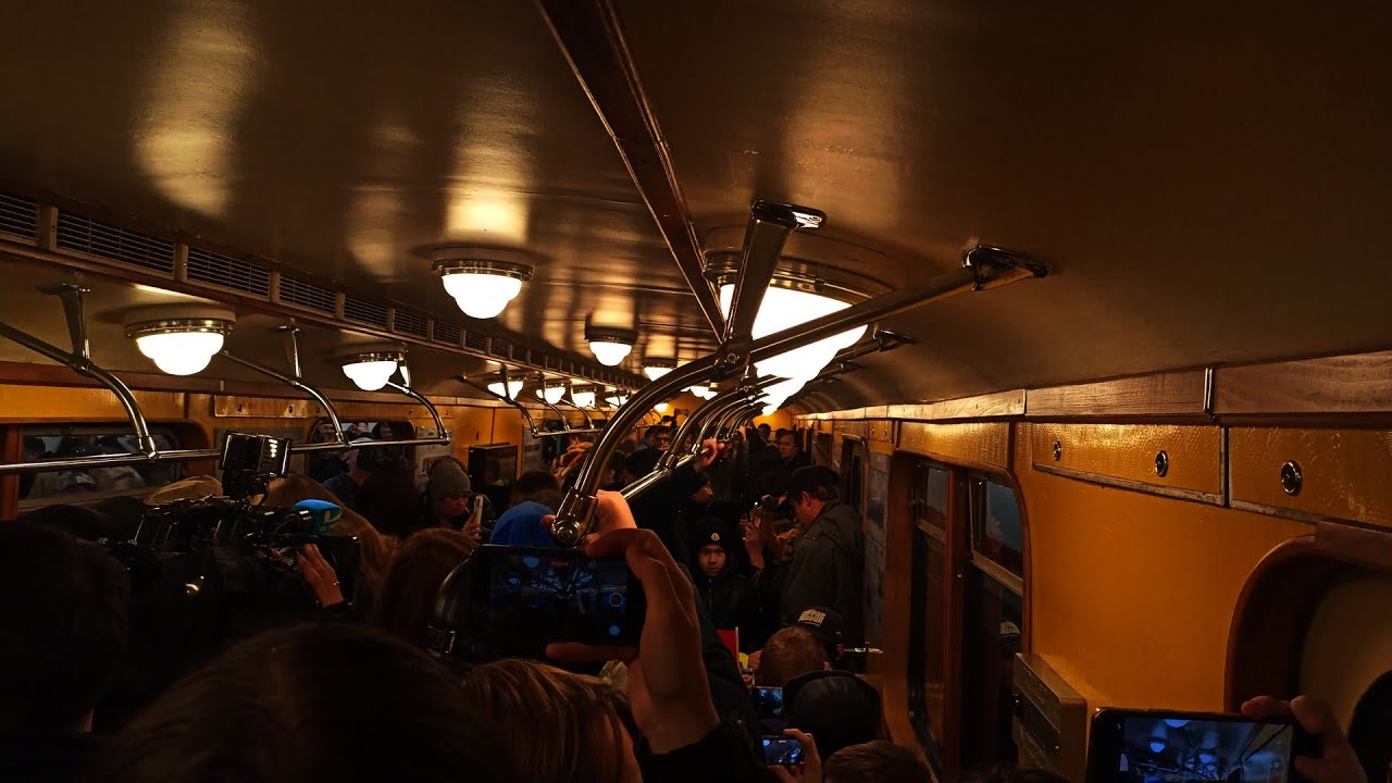 Поездка на ретро-составе в честь 70 летия метрополитена Санкт-Петербурга!Съëмка 15.11.2025.