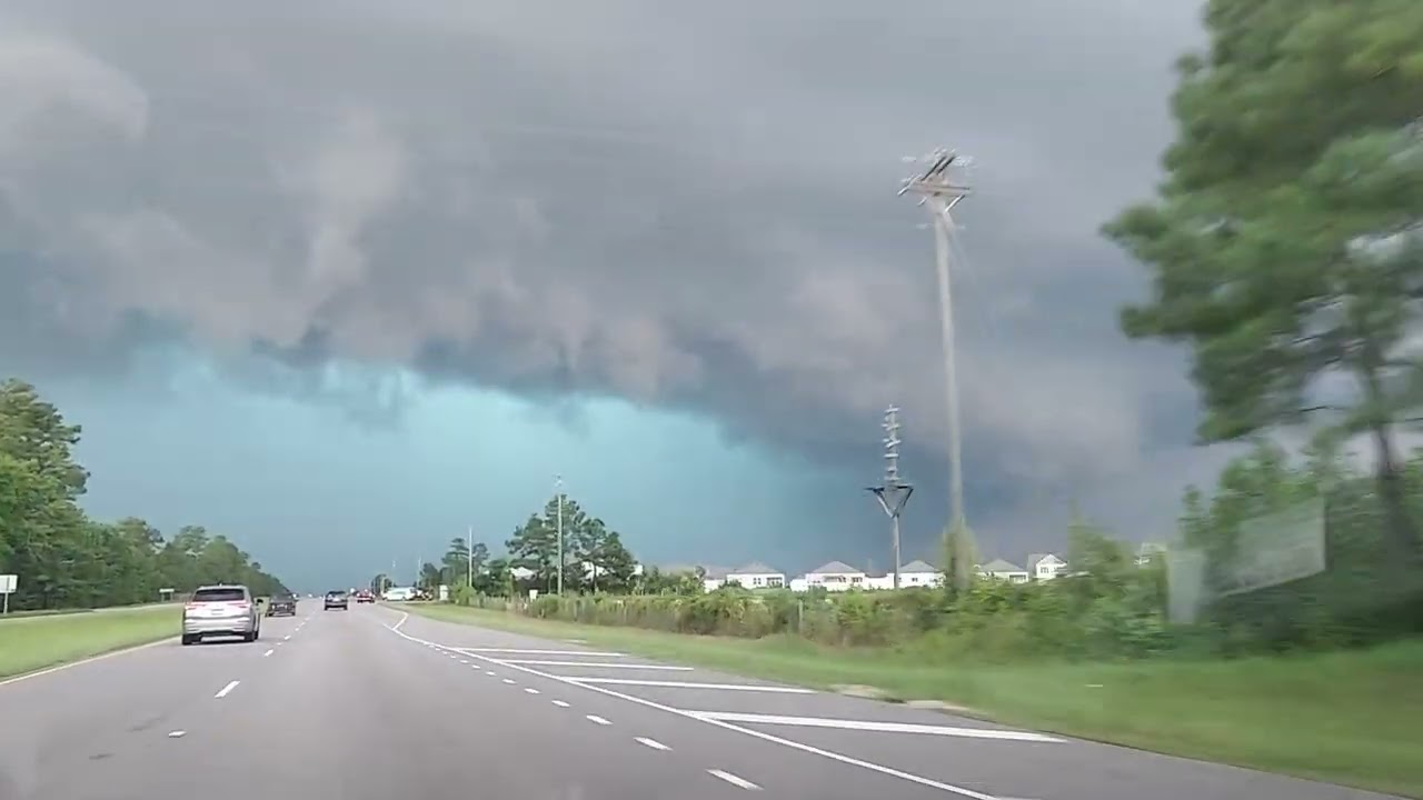 tornado spotted in Aynor S.C. just now. Storm Chaser report. All rights reserved.
