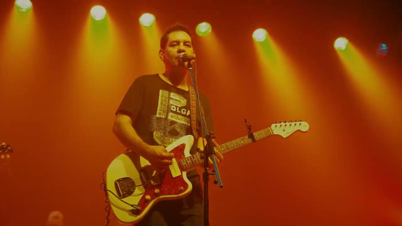 Viaje Relámpago   Día Extraño en vivo en el C.C.  Rojas - Ciclo Visage