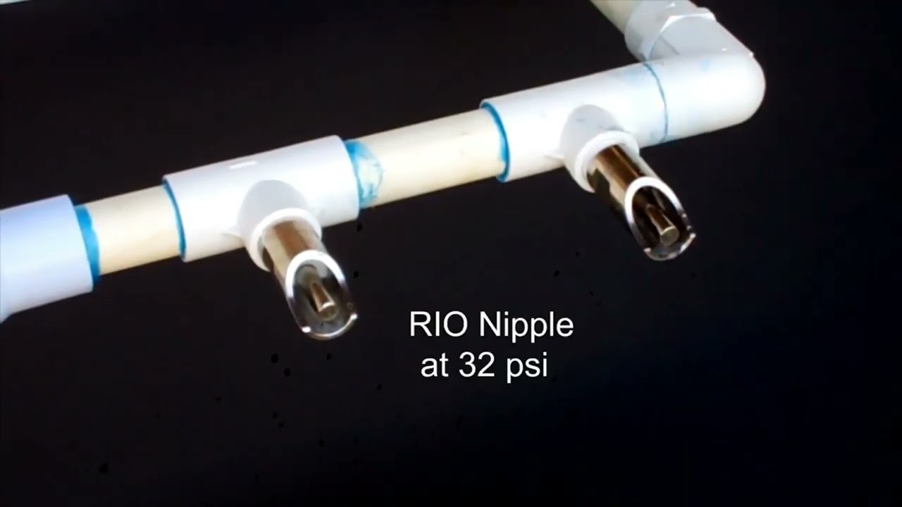 mfumo wa kunyeshea maji nguruwe .(Pig nipple drinker system)