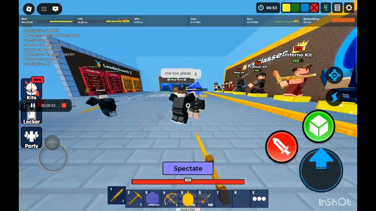Getting gifted a FREE KIT in Roblox Bedfight...