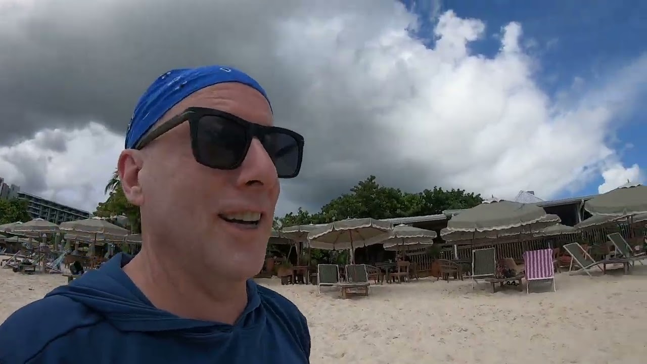 Seven Mile Beach, Bonny Moon Beach Club | Grand Cayman