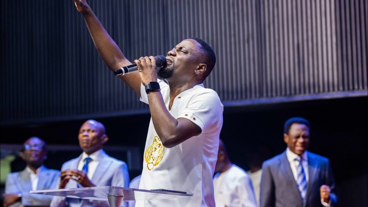 Powerful Worship & Praise 🔥 | Eld. Emmanuel Arthur at Church of Pentecost (Dr. Wyatt)