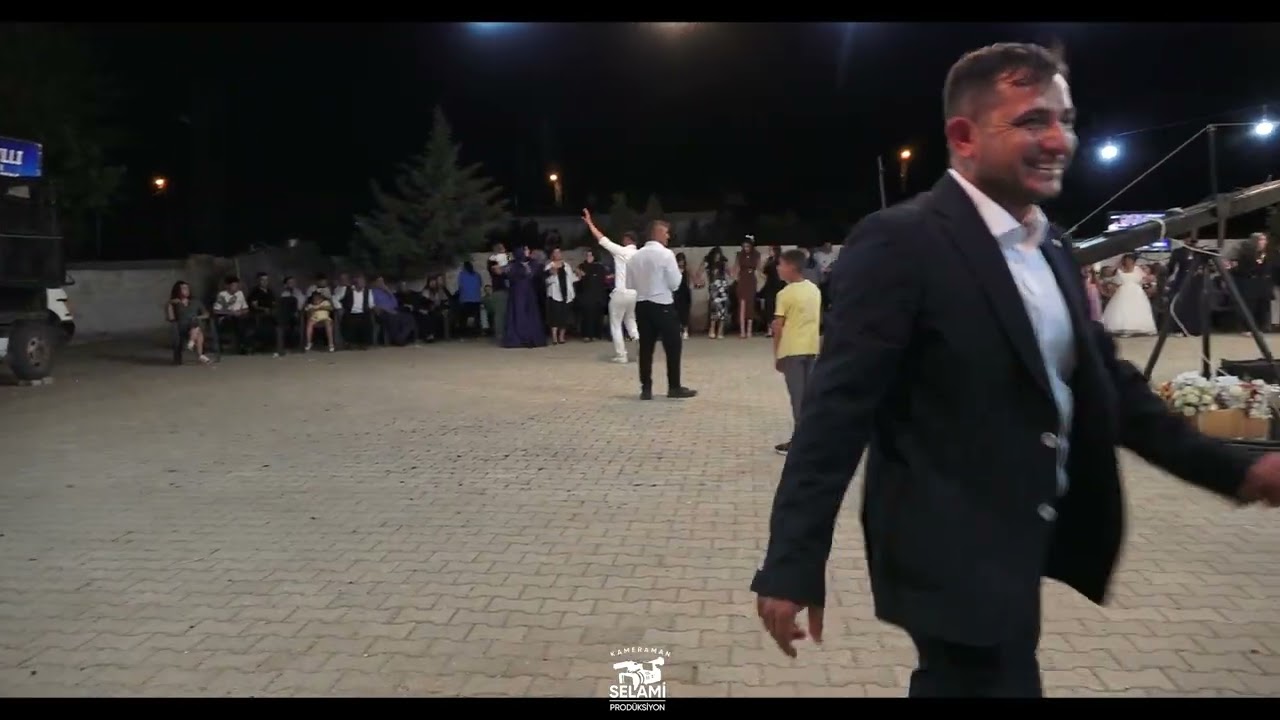 KAMERAMAN SELAMİ FARKIYLA AŞAGI MÜLKLÜ EMRULLAH  ÜVEYİĞİN  DÜĞÜNÜ 2