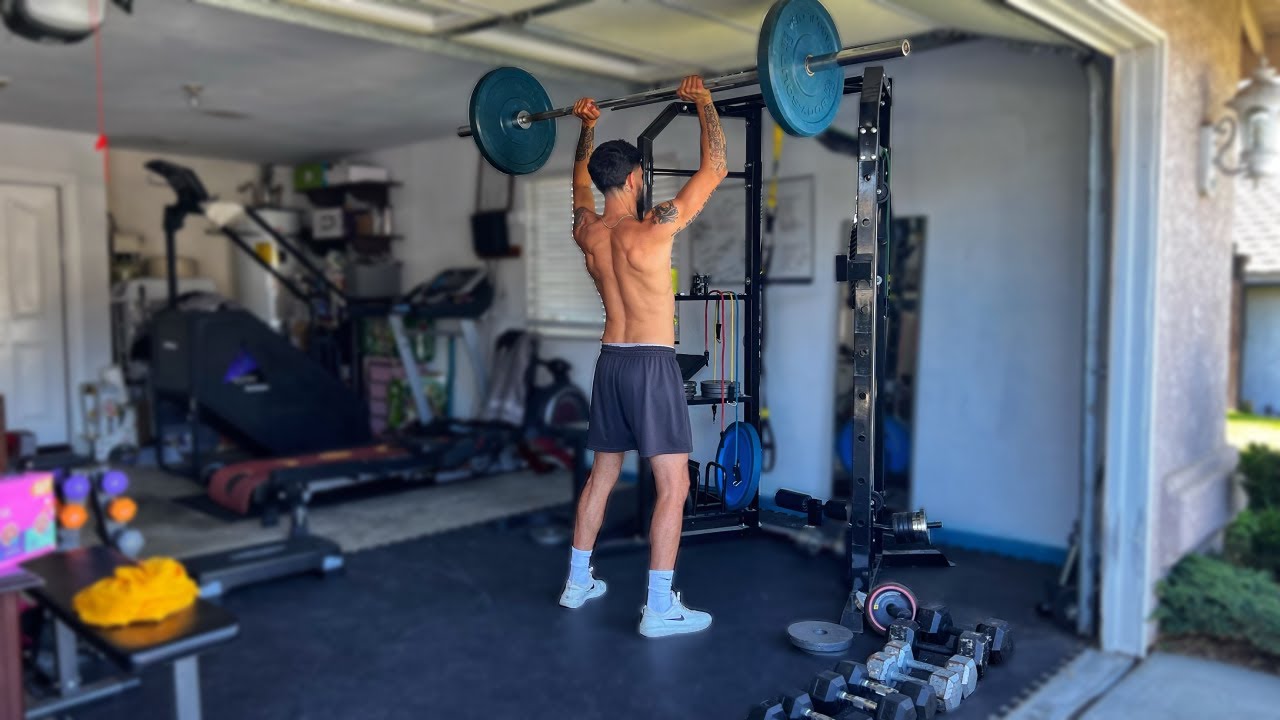 A typical workout as a skinny guy building shoulders and arms