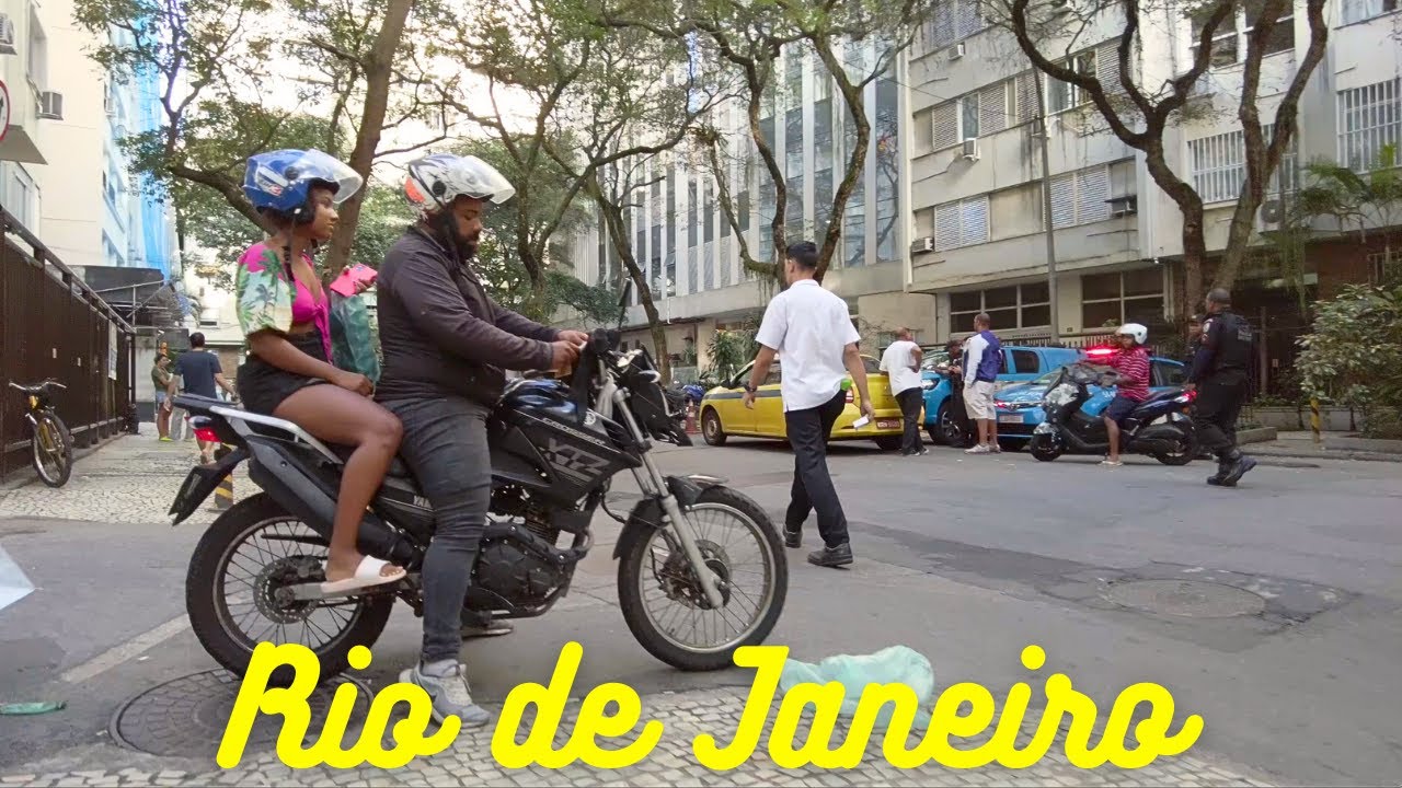 I Stayed in a Favela in Rio de Janeiro (Babilônia)- A Walking Tour