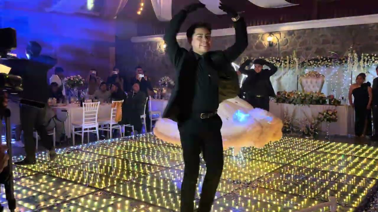 Vals de brindis / lana del rey say yes to heaven / Chambelanes New Star 